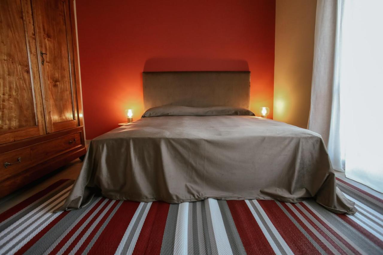 Bed and Breakfast Ca'Du Lin - Jacuzzi Cisterna dʼAsti Exterior foto