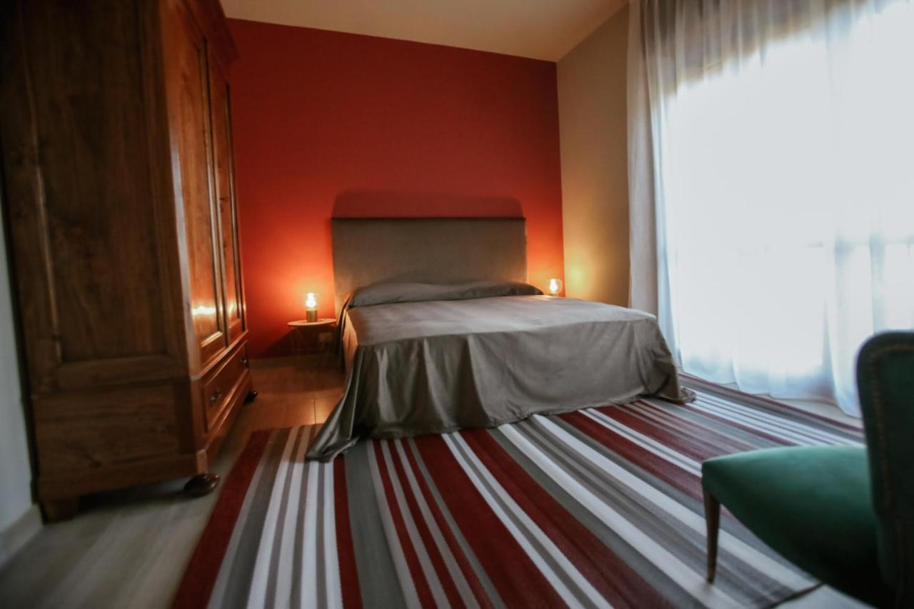Bed and Breakfast Ca'Du Lin - Jacuzzi Cisterna dʼAsti Exterior foto