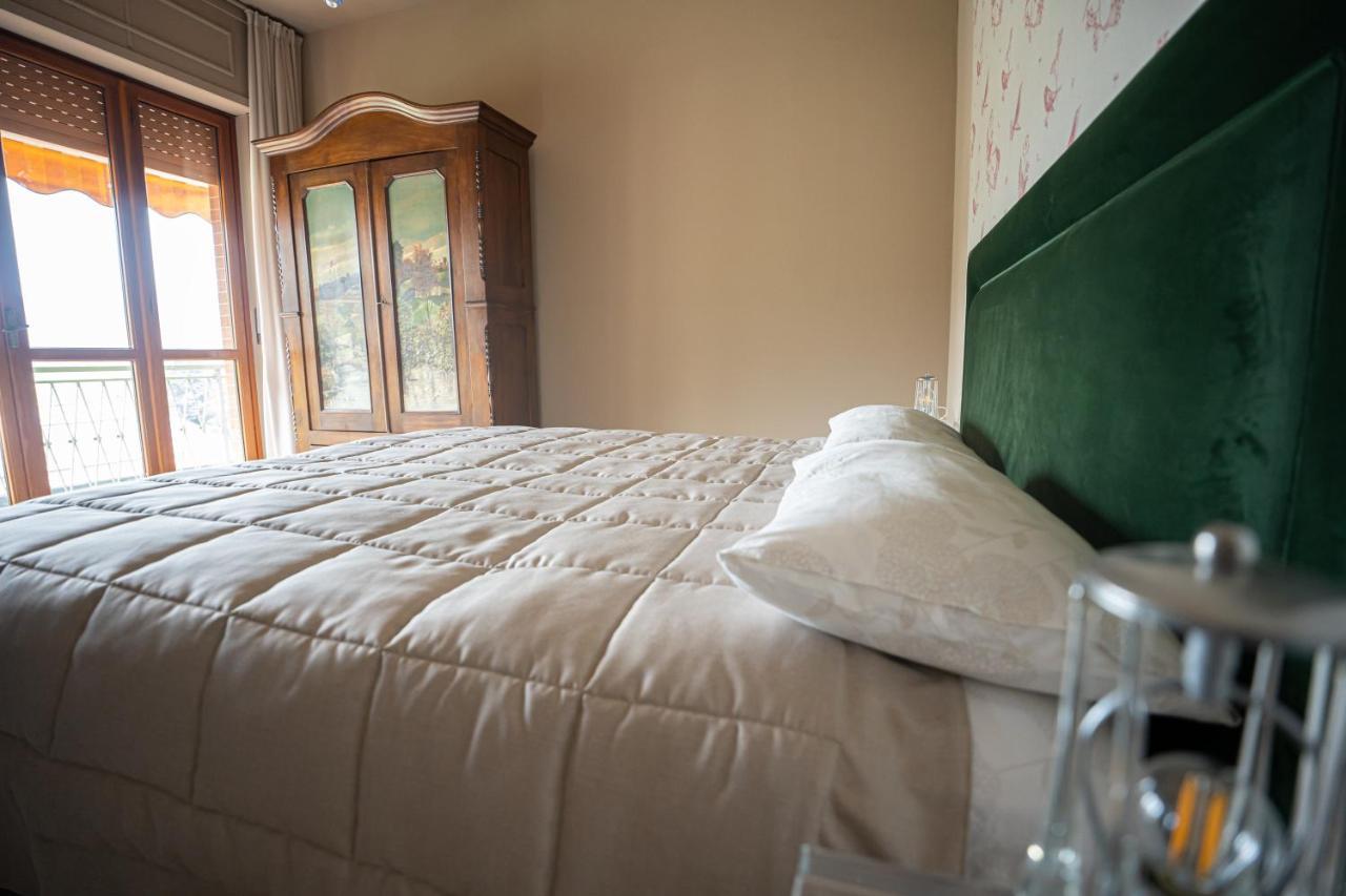 Bed and Breakfast Ca'Du Lin - Jacuzzi Cisterna dʼAsti Exterior foto