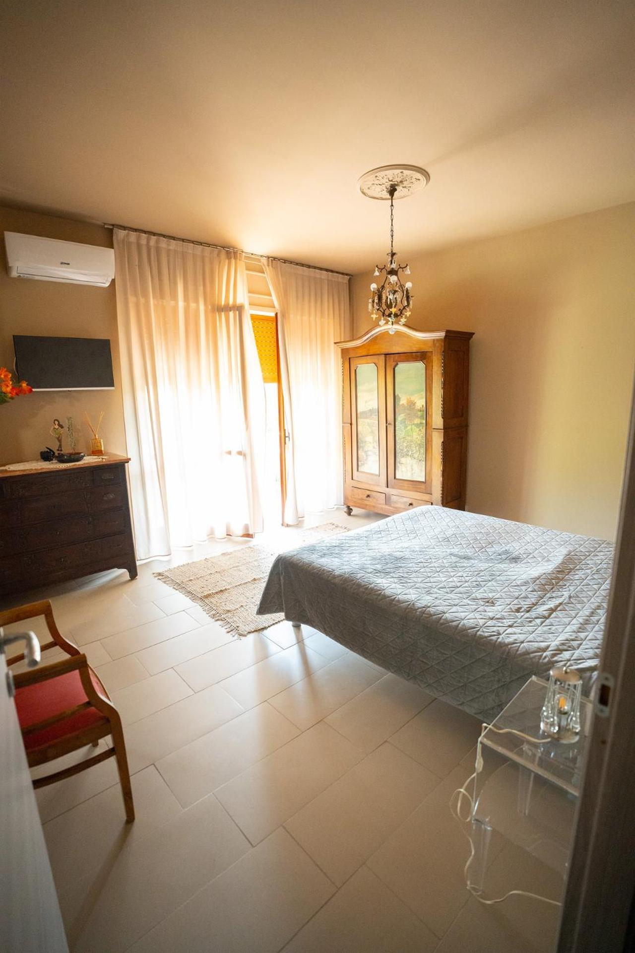 Bed and Breakfast Ca'Du Lin - Jacuzzi Cisterna dʼAsti Exterior foto